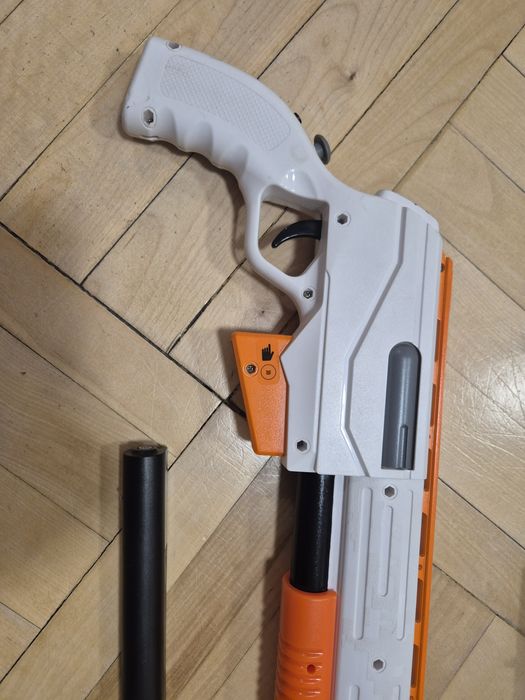 Cabela's Survival Shadows of Katmai + pistolet XBox