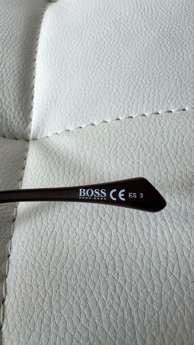 Sprzedam nowe oryginalne męskie okulary BOSS