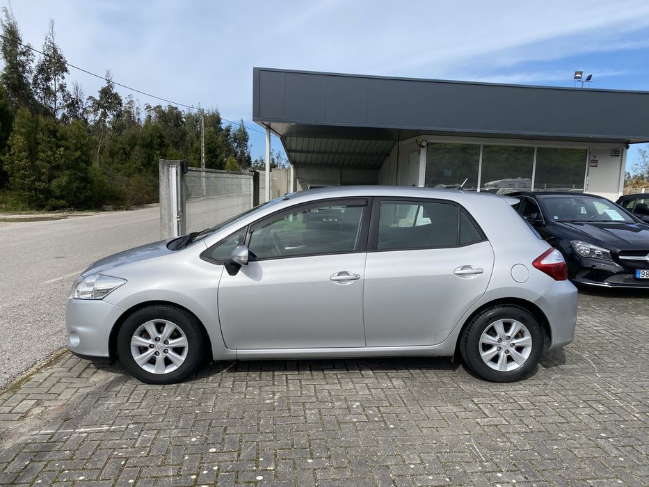 Toyota Auris D-4D + Excelente Estado!