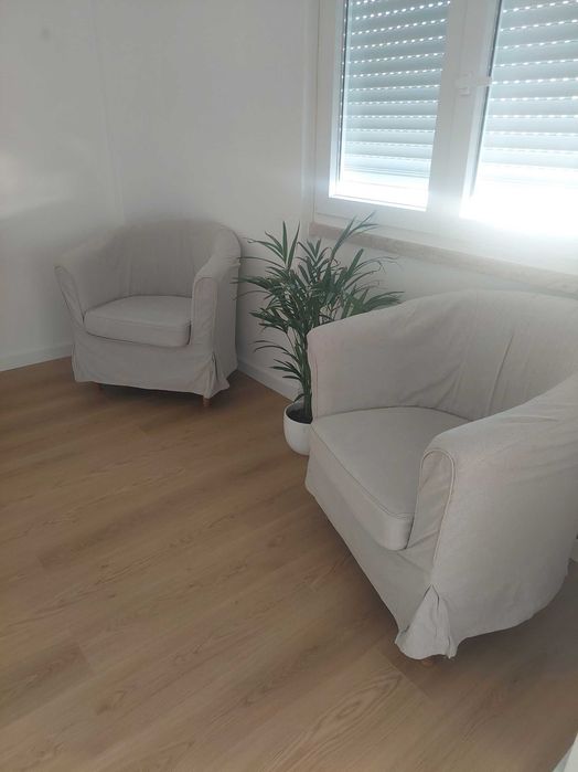 Duas poltronas - Modelo TULLSTA (IKEA)