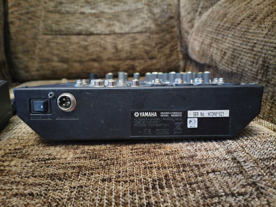 Мікшерський пульт Yamaha MG82cx