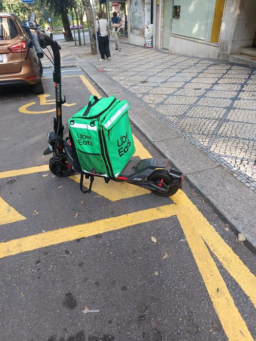 Segway Ninebot ZT3 Pro E - Trotinete Elétrica