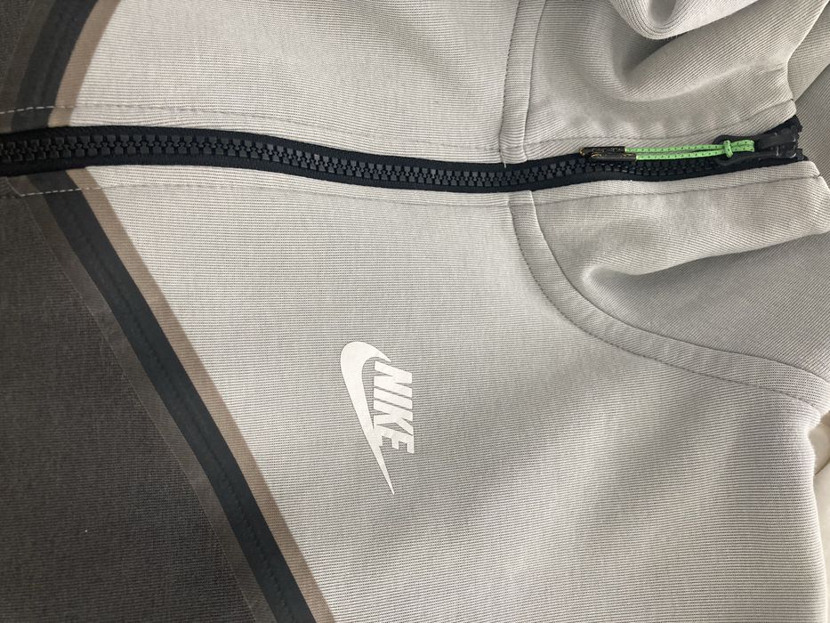 Nike Tech cinzento e preto