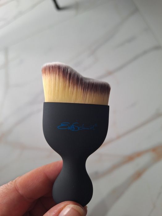 Pędzel make up Ewa Schmitt