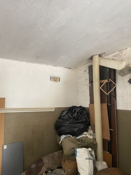 Продам   кирпичный гараж с  подвалом . Таирово "ШКОЛЬНЫЙ"  Радужный.