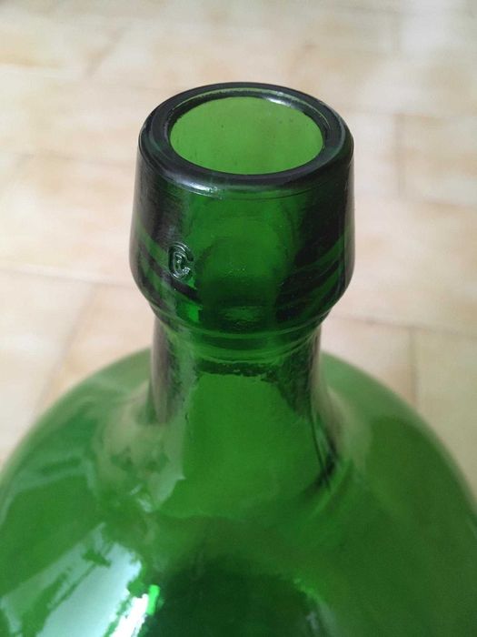 Large Wine Bottle438836083389245440