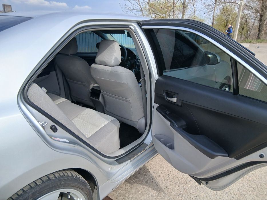 Тойота Камри 2012 2.5