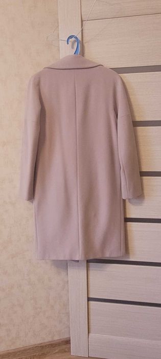 Пальто жіноче в гаргому стані