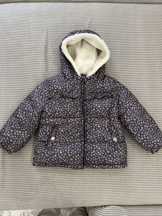 Курточка на дівчинку 4-5 років 110 см