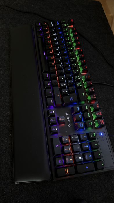 Teclado Gaming NPLAY Conquer 2.0 (Mecânico - Português - Preto)