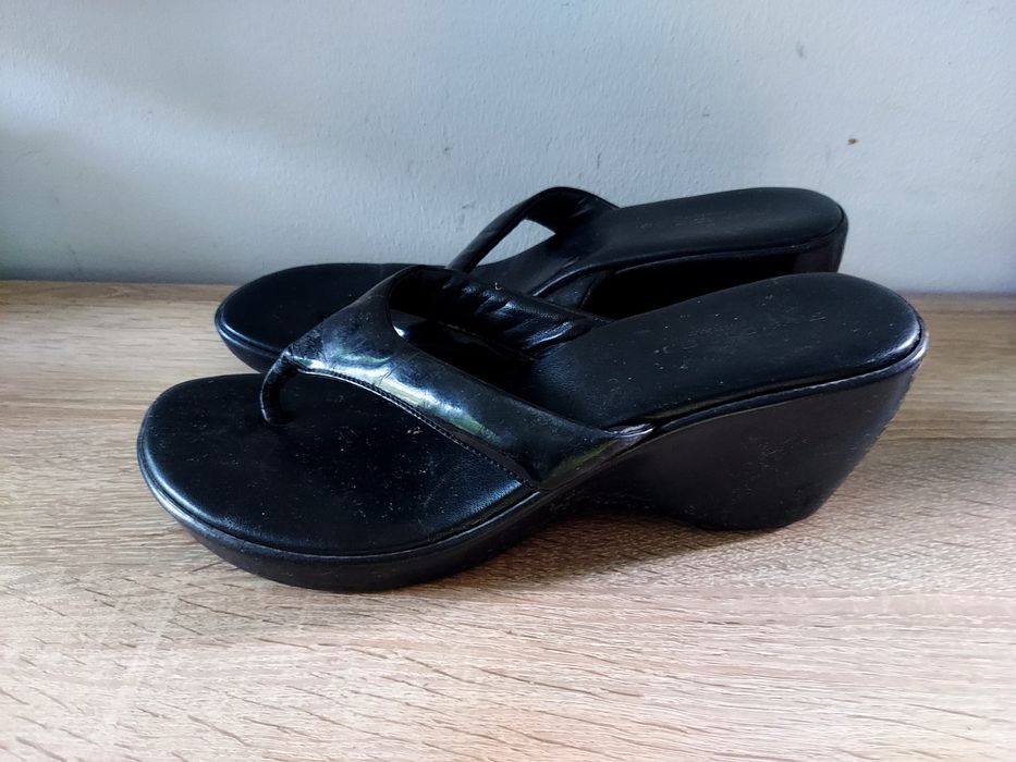 Japonki klapki na koturnie