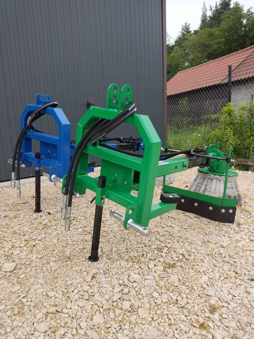 Odchwaszczacz hydrauliczny do kostki krawężników szczotka