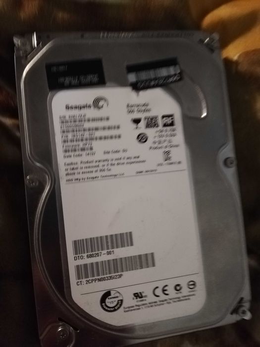 Продам 3 диска 1 ssd 128 gb + 2 HDD 500gb.