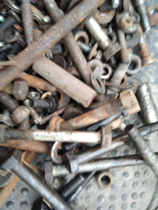 Болти гайки шайби