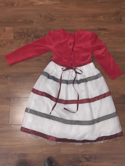 Sukienka Wójcik r 134