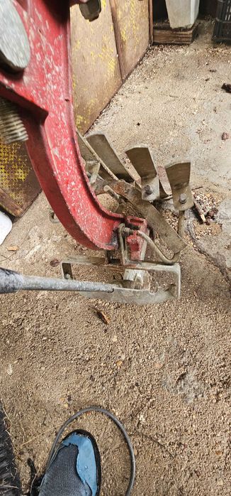 Arranca batatas motoenxada motocultivador charrua abre rego