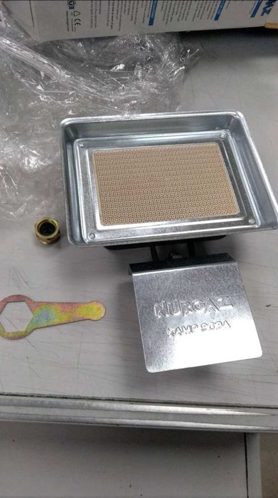 газовий обігрівач на балон з вбудованим редуктором 1.5 кВт