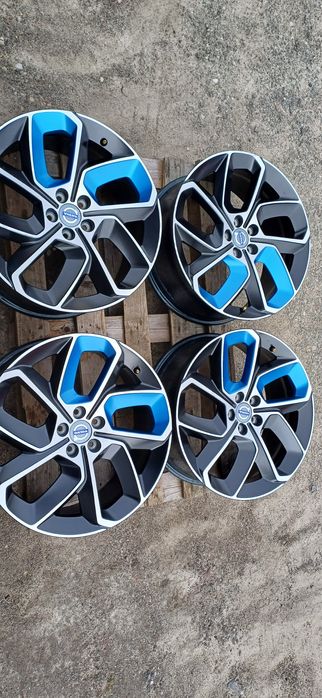 Alufelgi 8x20 cali , rozstaw śrub 5x108 , ET 52 , VOLVO , FORD.