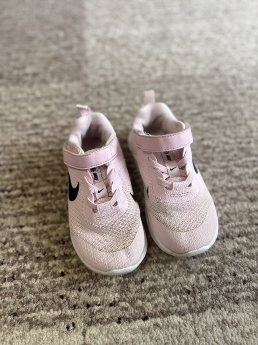 Кроссовки Nike 26 размер