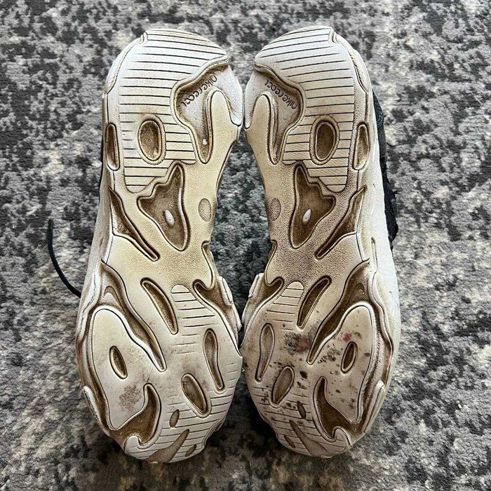 Продаю кросівки Nike React Live