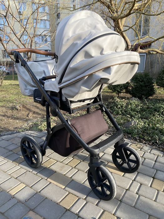 Коляска bass next