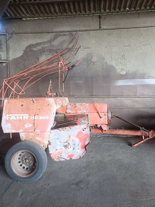 Преспідборщик Fahr HD 300