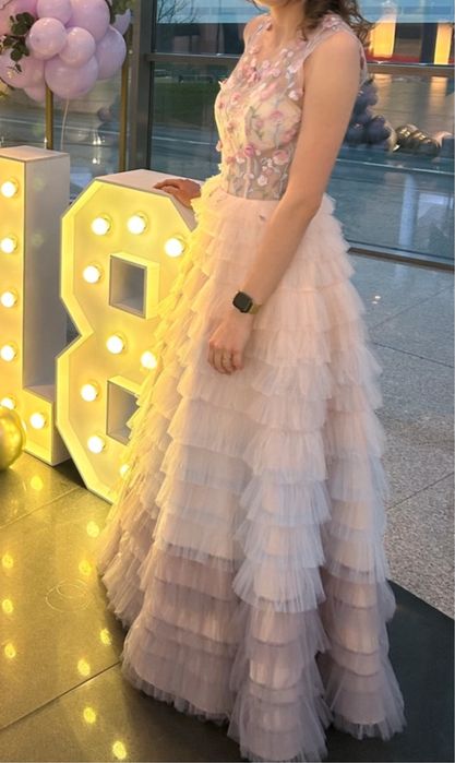 sukienka ślubna/balowa/wieczorowa na 18 na studniówkę różowa kwiaty