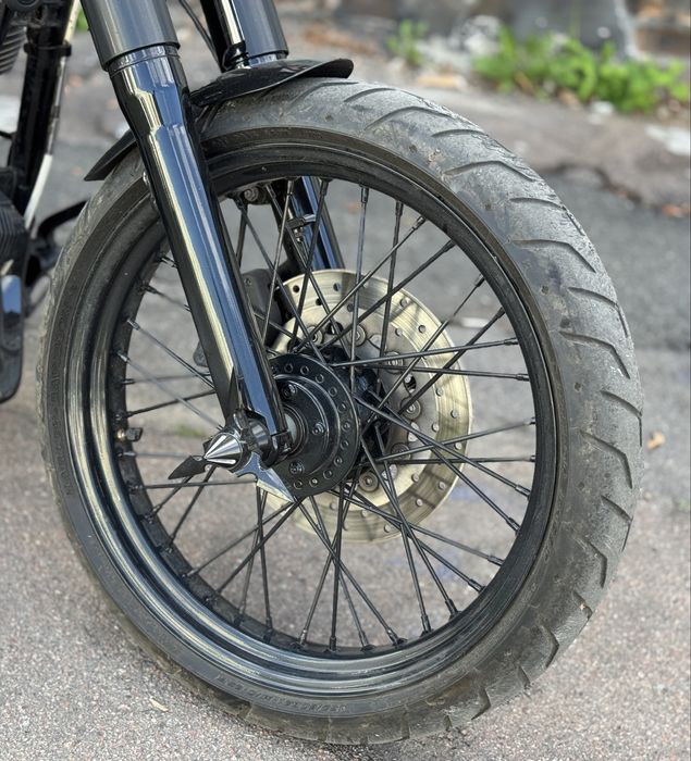 Мотоцикл Harley-Davidson Dyna 2006 рік