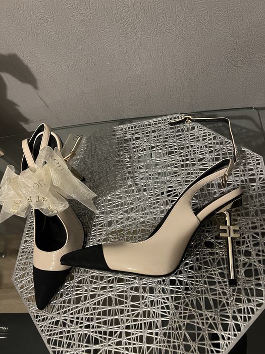 Туфлі на підборах 35розмір шкіра + подарунок