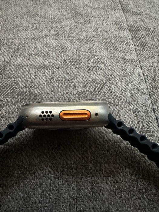 Apple Watch Ultra первые