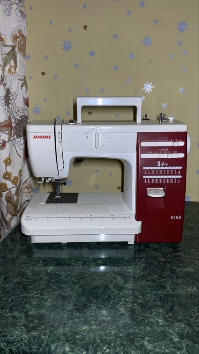 Швейна машина (машинка) janome 519s