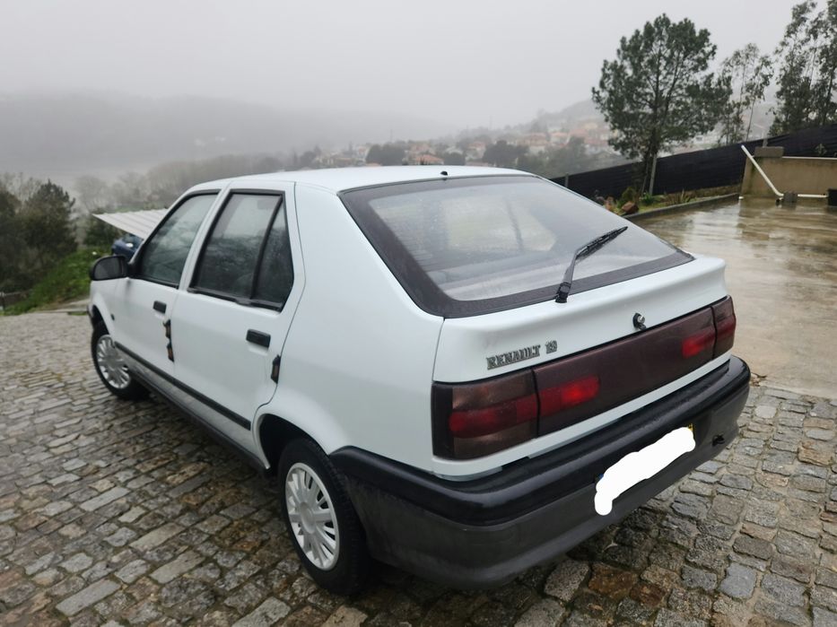 Renault 19 1.4 RN 80000km 1 dono