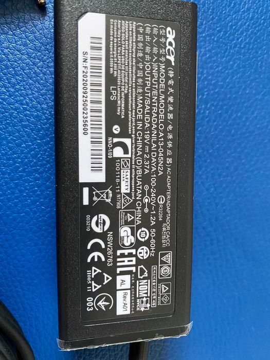 Зарядка живлення  для ноутбука Acer 19 V 2.37 A 3.0*1.0 мм