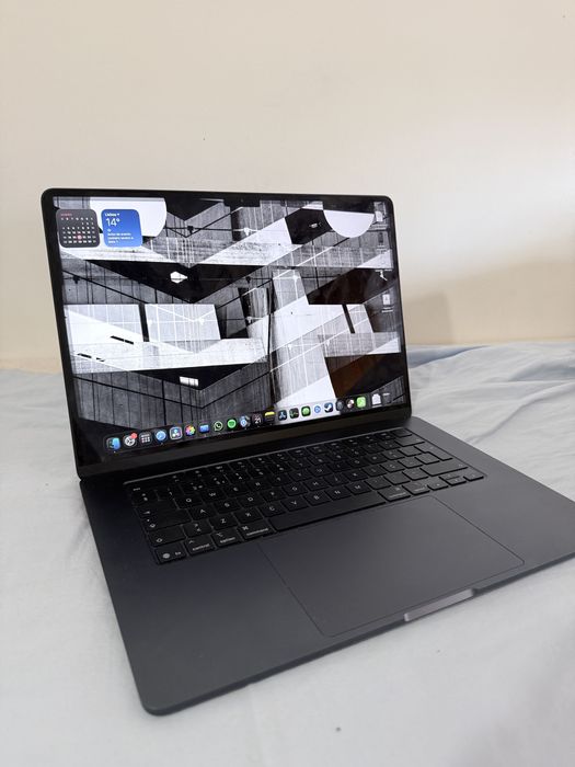 MACBOOK AIR M4 15 polegadas