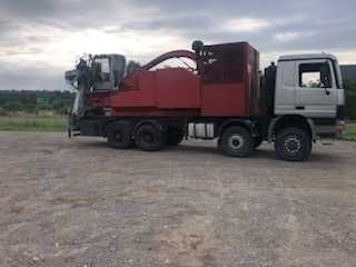 Rębak Biber na podwoziu Mercedes Actros 4143