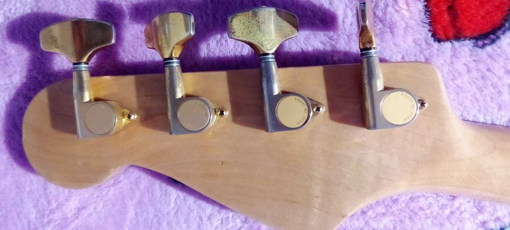 Бас гитара Fender Presicion Basss