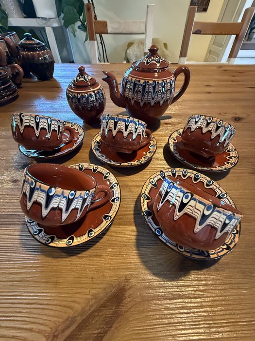 Ceramika bulgarska zestaw filiżanki, dzbanek, cukiernica