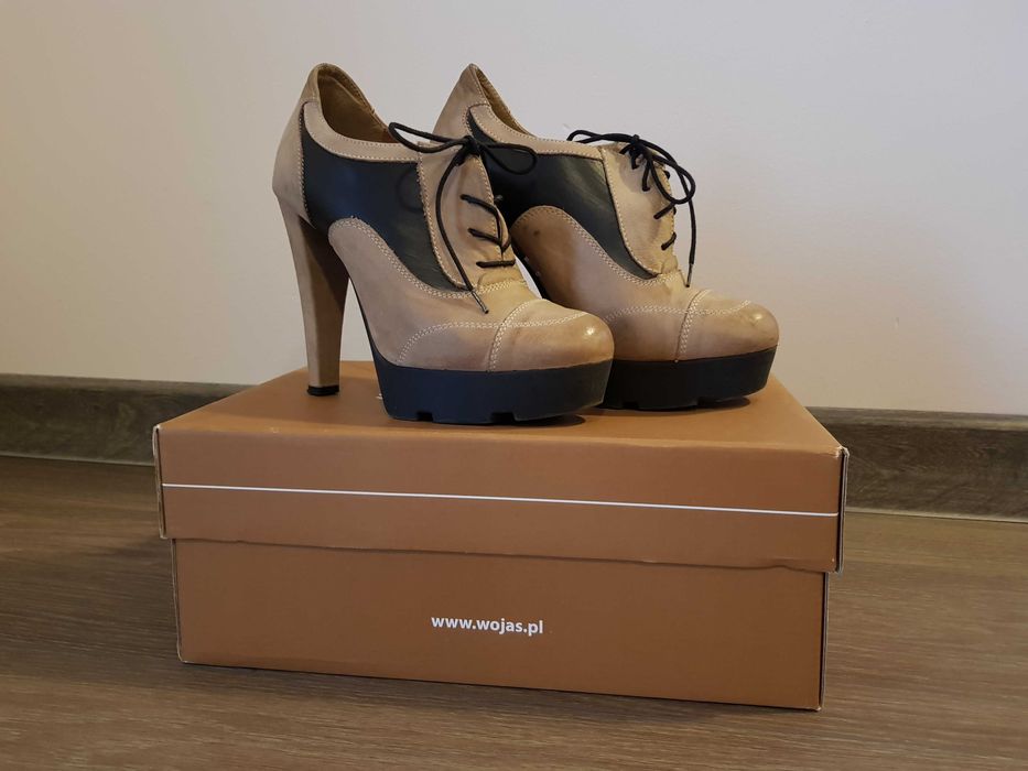 Buty, botki Wojas