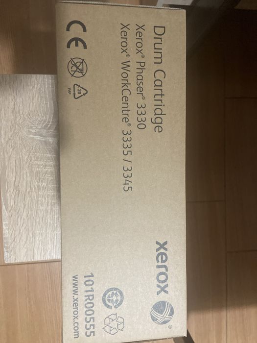 Продам принт-картридж 101R00555