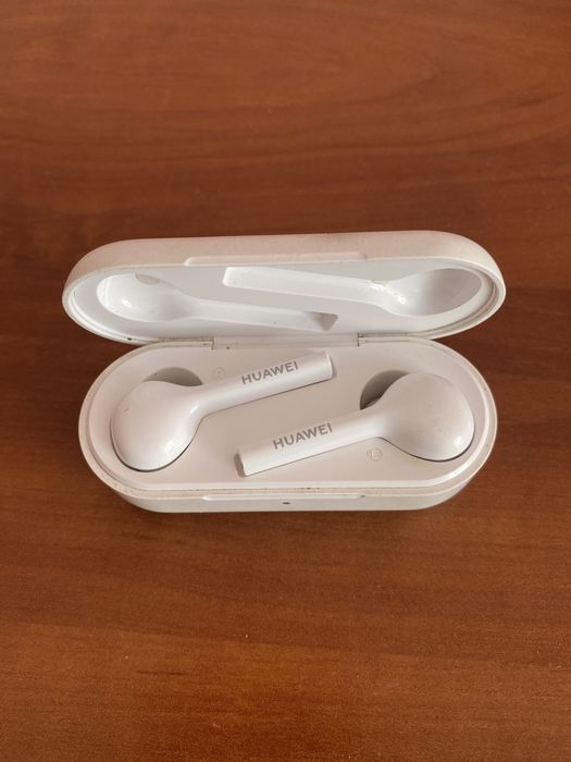 Продам навушники HUAWEI