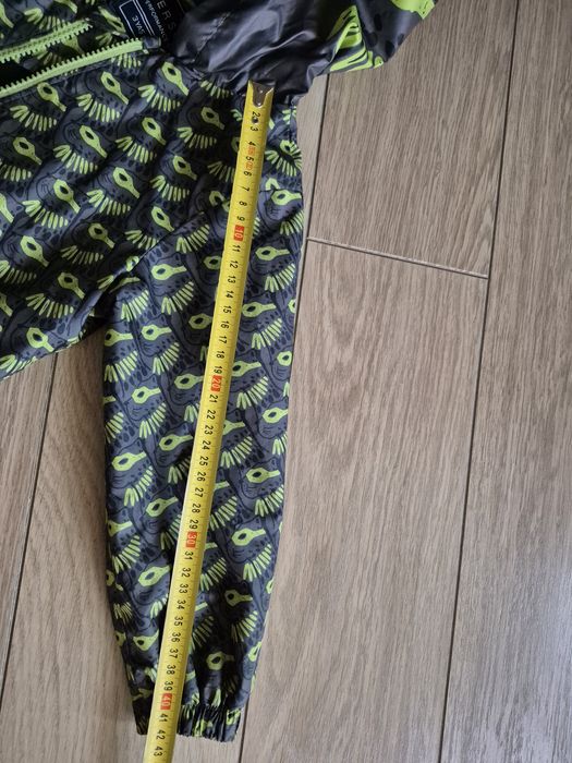 Куртка вітровка на хлопчика. Зріст 98.