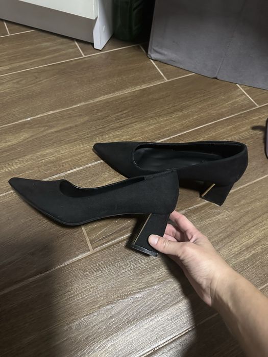 Туфлі 37 р reserved