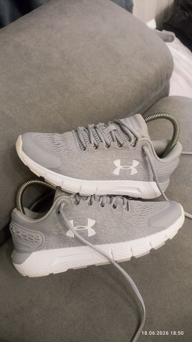 Кросівки Under Armour Charger Rogue 2