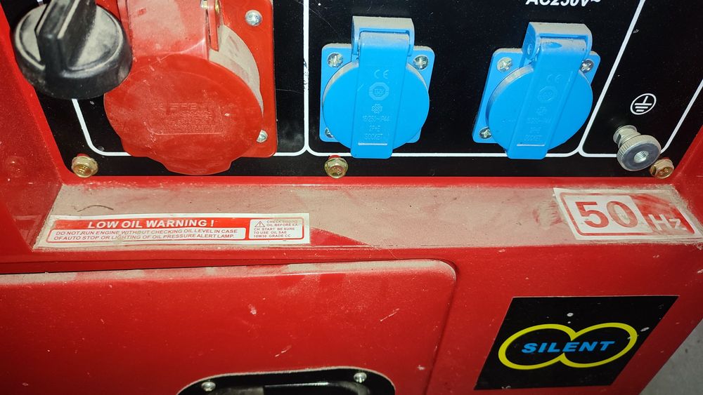 Генератор дизельний Huttenberg