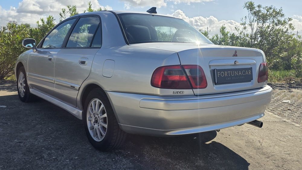 Mitsubishi Carisma
