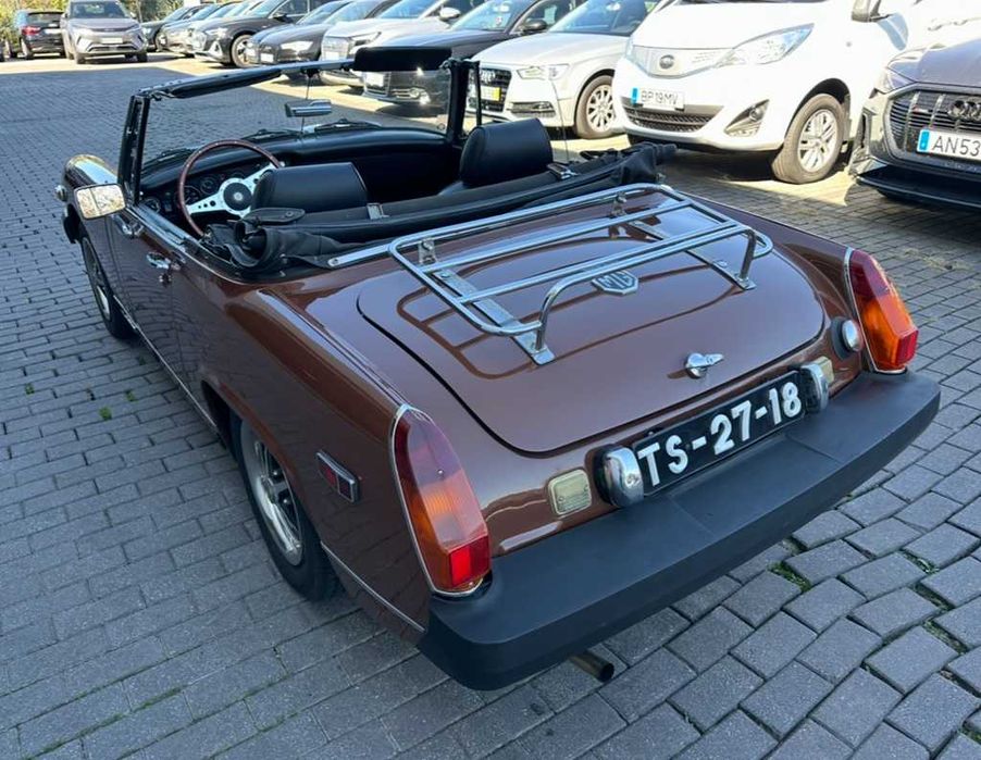 MG Midget 1500 versão americana (1980)
