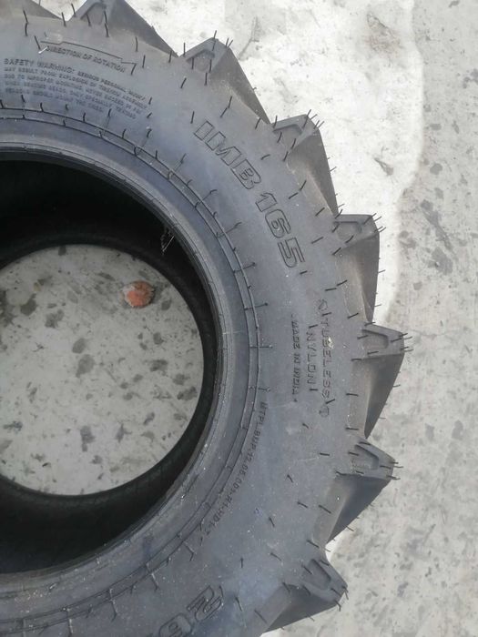 Продам нові  шини на спецтехніку.