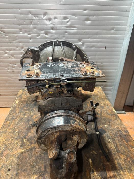 Caixa de Velocidades Isuzu NKR Ref: 897260-3250/4JH1