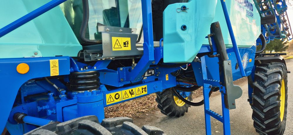 Opryskiwacz Samojezdny Berthoud BoXer 2200l, 24/21m, stan BDB  Okazja!