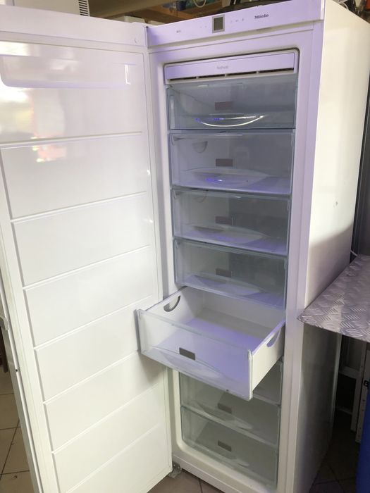 Zamrażarka Miele NoFrost 185 cm